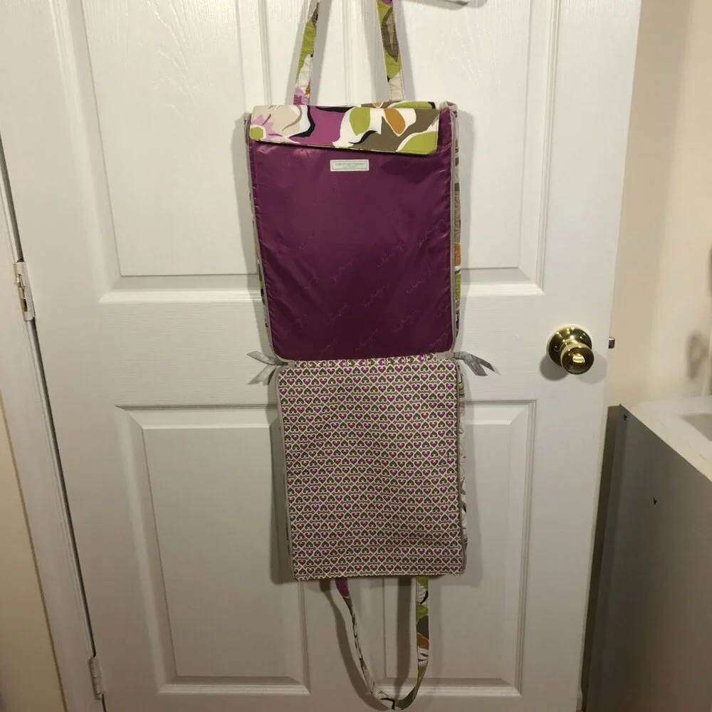 Vera Bradley women pink and green shoulder laptop bag, quilted and padded